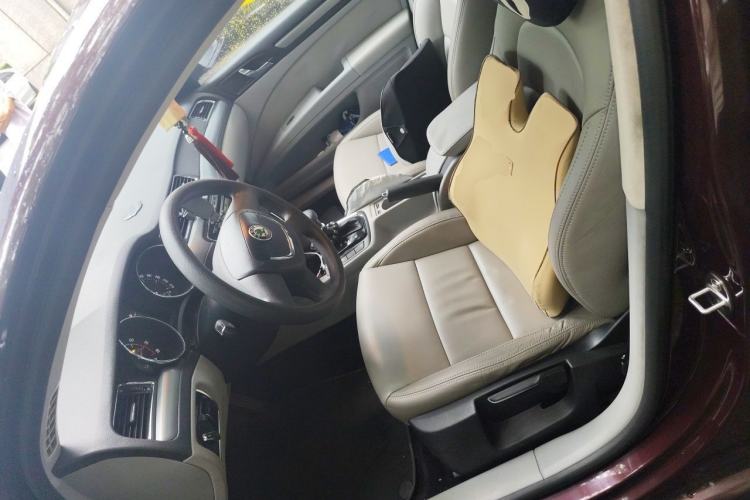 Used Skoda Superb 2010 1.4 TSI DSG Elegant Edition Left Front Seat