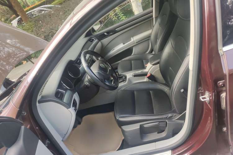 Used Skoda Superb 2010 1.4 TSI DSG Elegant Edition Left Front Seat