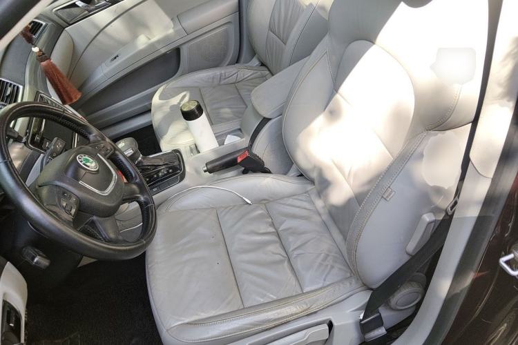 Used Skoda Superb 2010 1.4 TSI DSG Elegant Edition Left Front Seat