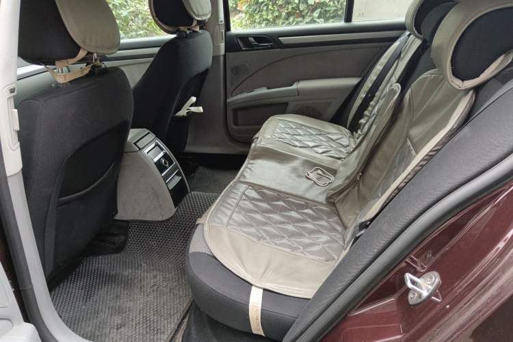 Used Skoda Superb 2010 1.4 TSI Manual Luxury Edition Left Rear Seat