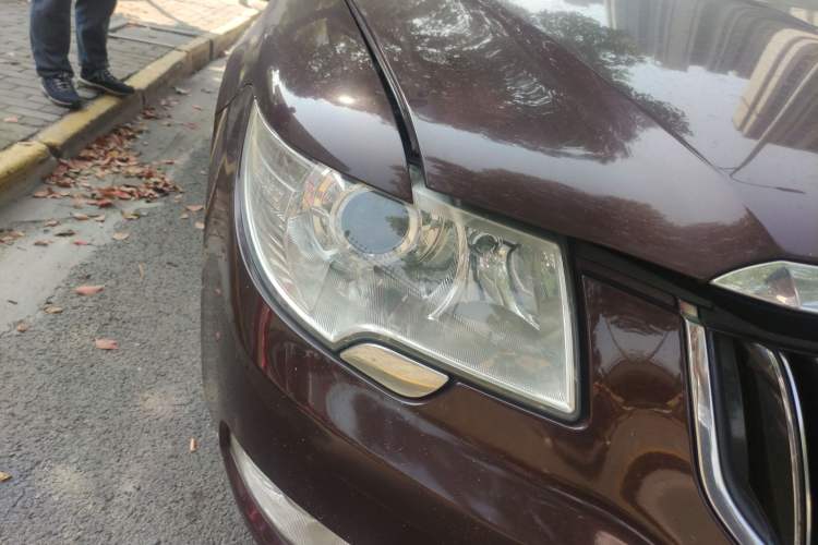 Used Skoda Superb 2010 1.4 TSI DSG Elegant Edition Right Front Headlight