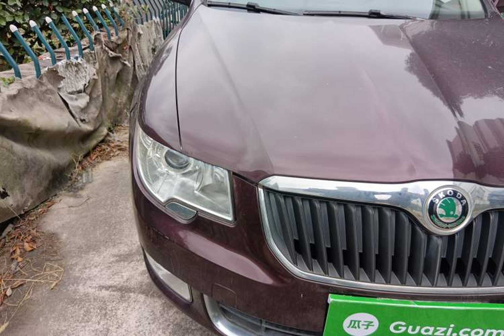 Used Skoda Superb 2010 1.4 TSI Manual Luxury Edition Right Front Headlight