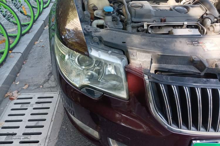 Used Skoda Superb 2010 1.4 TSI DSG Elegant Edition Right Front Headlight
