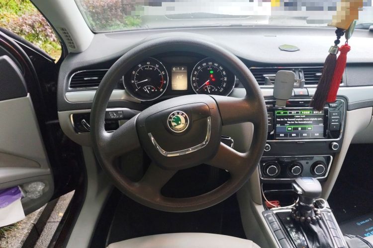 Used Skoda Superb 2010 1.4 TSI DSG Elegant Edition Steering Wheel