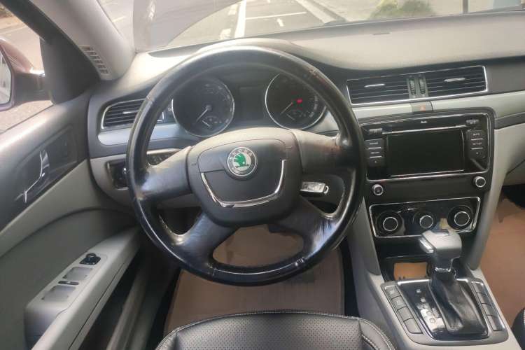 Used Skoda Superb 2010 1.4 TSI DSG Elegant Edition Steering Wheel