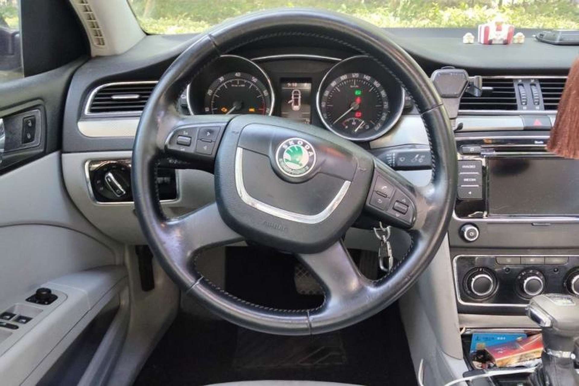 Used Skoda Superb 2010 1.4 TSI DSG Elegant Edition Steering Wheel
