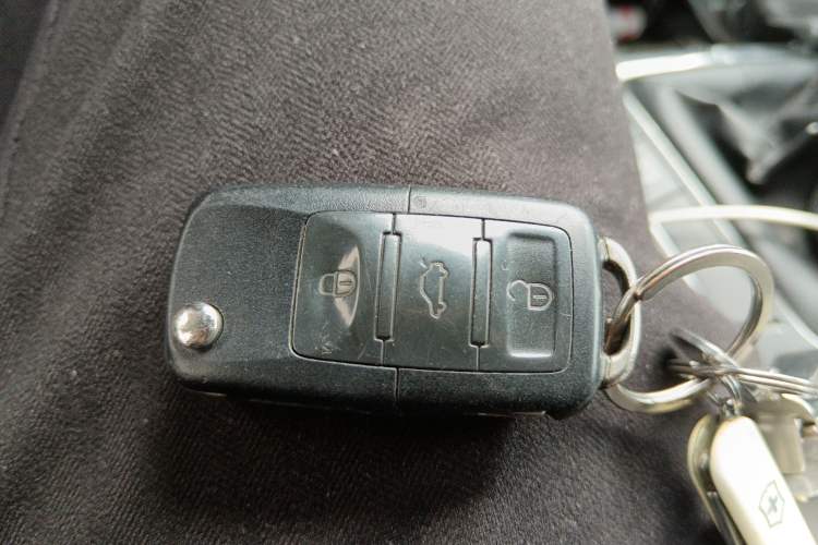 Used Skoda Superb 2010 1.4 TSI Manual Luxury Edition Vehicle Key