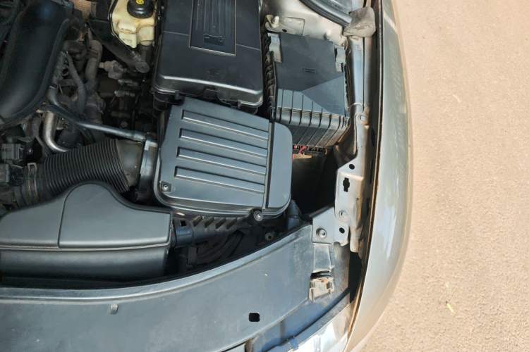 Used Skoda Superb 2010 1.4 TSI DSG Elegant Edition Engine Bay Left