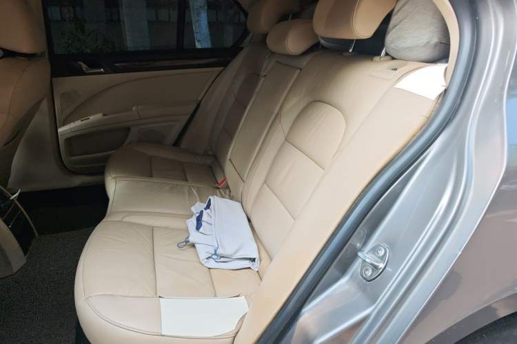 Used Skoda Superb 2010 1.4 TSI DSG Elegant Edition Left Rear Seat