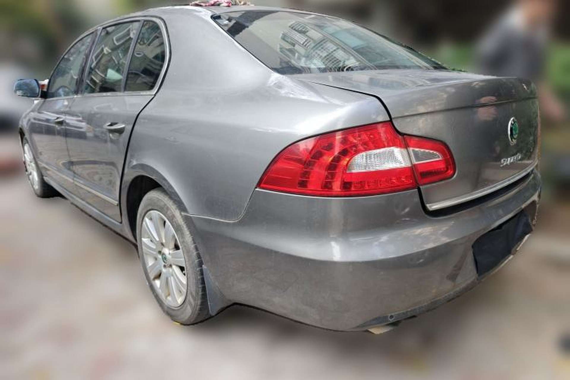 Used Skoda Superb 2010 1.4 TSI DSG Elegant Edition Rear Left 45 Deg