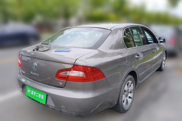 Used Skoda Superb 2010 1.4 TSI Manual Luxury Edition Rear Right 45 Deg