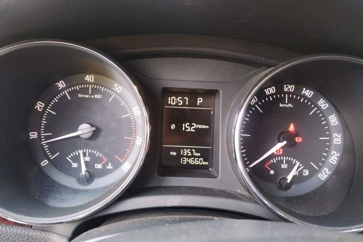 Used Skoda Superb 2010 1.4 TSI DSG Elegant Edition Instrument Cluster