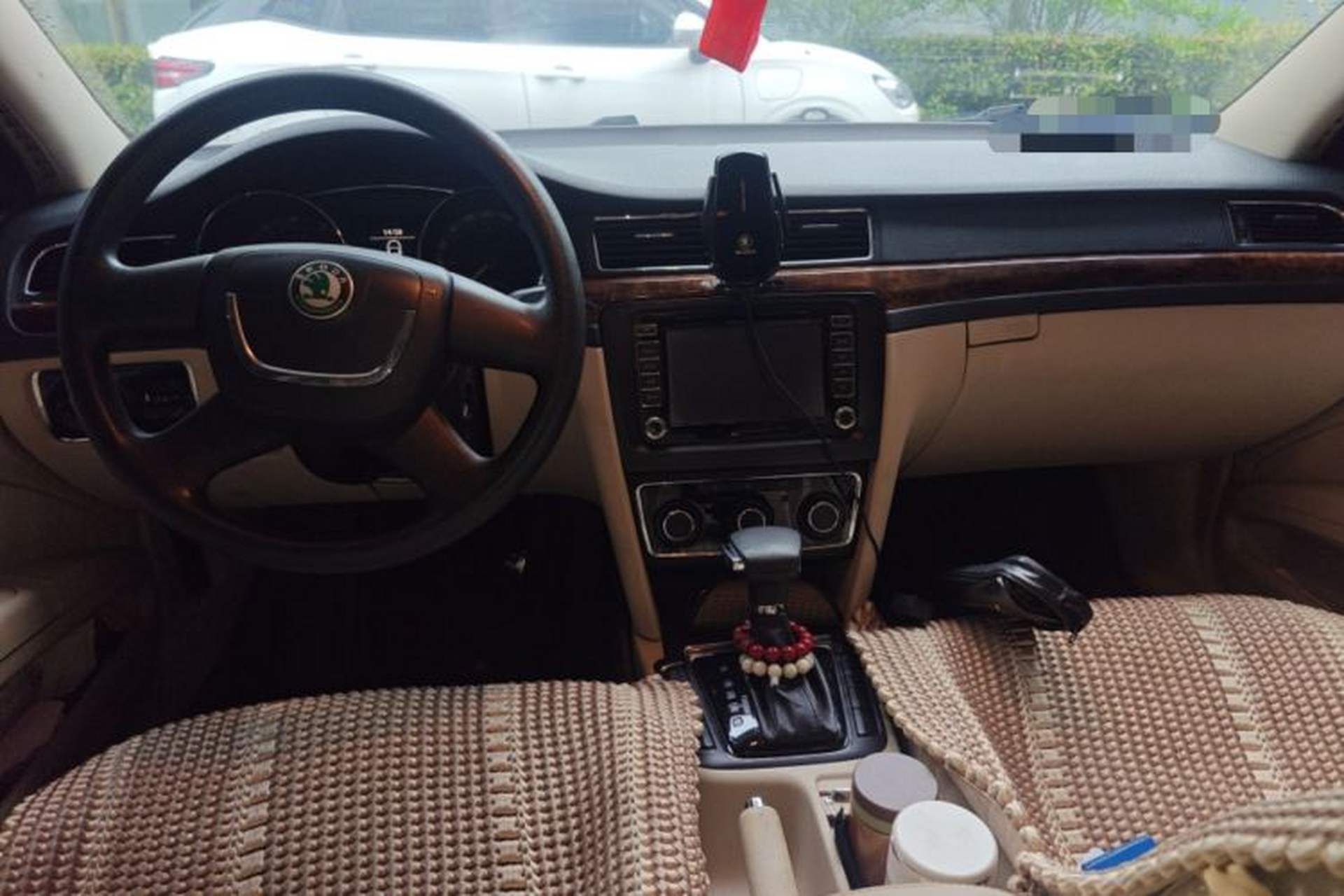 Used Skoda Superb 2012 1.8TSI Automatic Elegant Edition Center Console