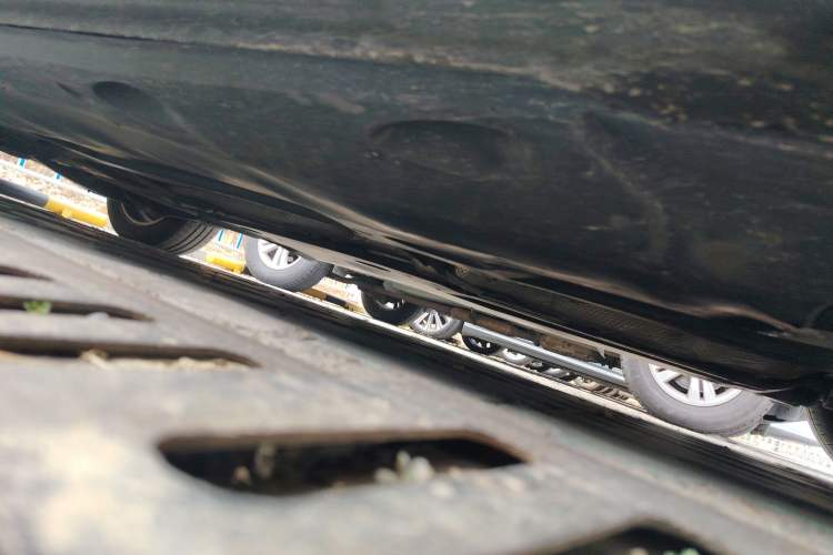 Used Skoda Superb 2012 1.8TSI Automatic Elegant Edition Chassis Front Right