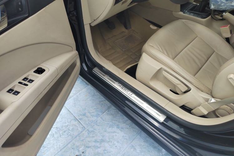 Used Skoda Superb 2012 1.8TSI Manual Elegant Edition Driver Seat