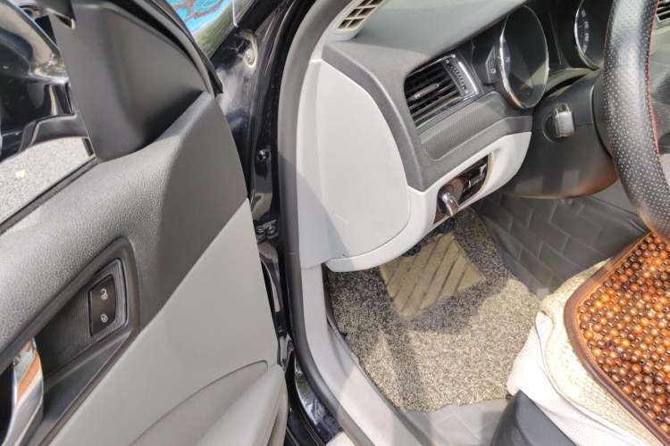 Used Skoda Superb 2012 1.4TSI Manual Zhiya Edition Driver Seat