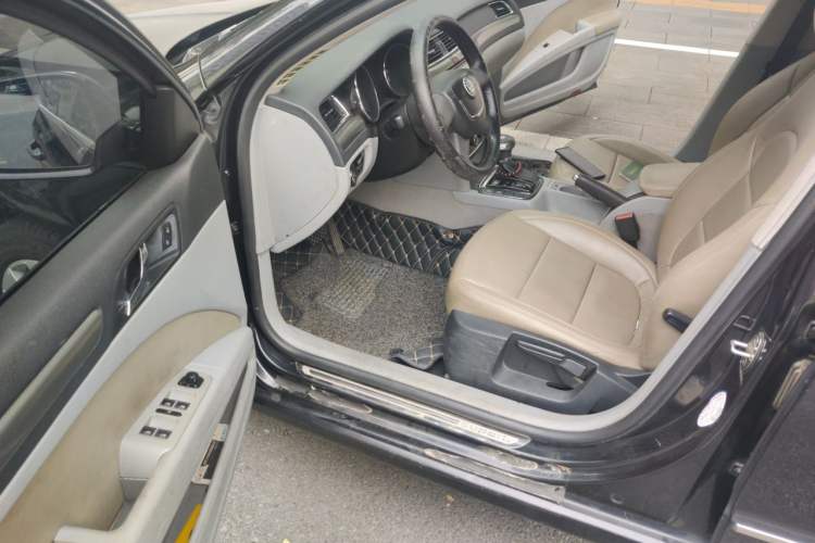 Used Skoda Superb 2012 1.4TSI DSG Zhiya Edition Driver Seat