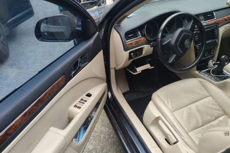Used Skoda Superb 2012 1.8TSI Manual Elegant Edition Driver Seat