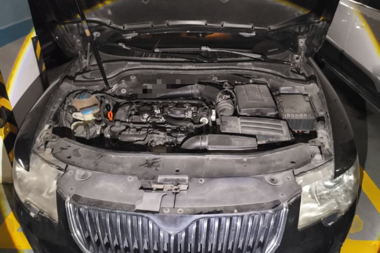 Used Skoda Superb 2012 1.8TSI Automatic Elegant Edition Engine Bay