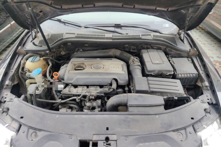Used Skoda Superb 2012 1.8TSI Automatic Elegant Edition Engine Bay