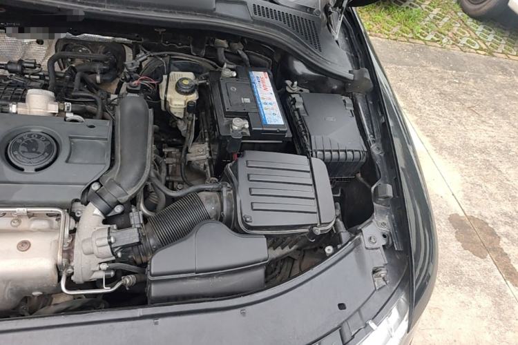 Used Skoda Superb 2012 1.4TSI DSG Zhiya Edition Engine Bay Left