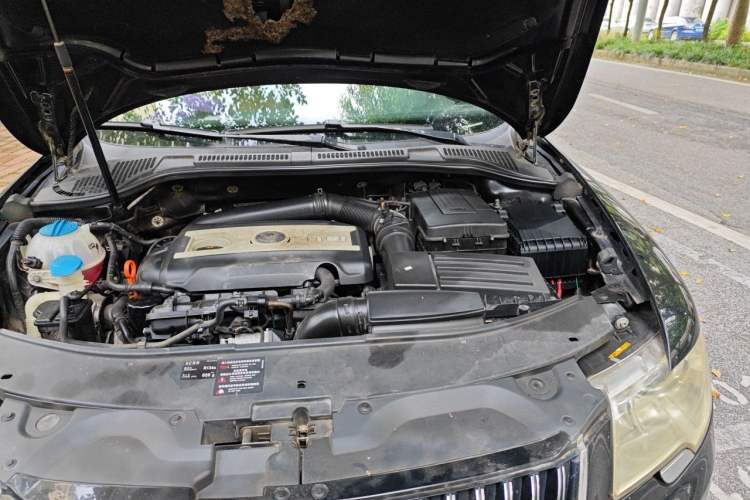 Used Skoda Superb 2012 2.0 TSI Automatic Luxury Edition Engine Bay Left