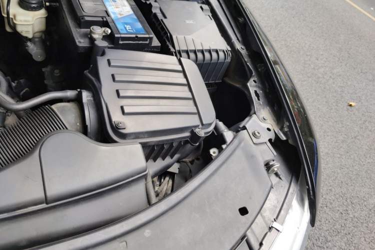 Used Skoda Superb 2012 1.4TSI Manual Zhiya Edition Engine Bay Left