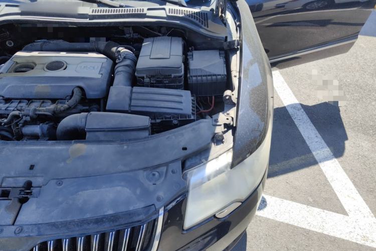 Used Skoda Superb 2012 1.8TSI Automatic Elegant Edition Engine Bay Left