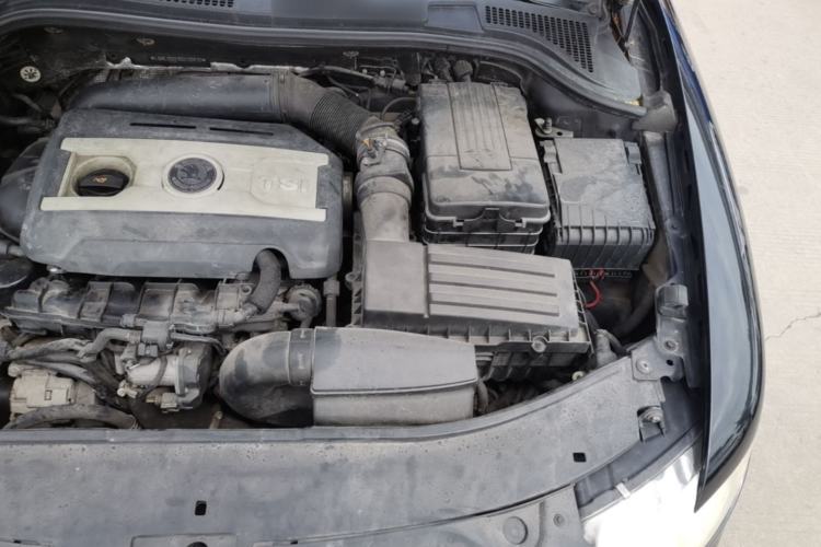 Used Skoda Superb 2012 1.8TSI Automatic Elegant Edition Engine Bay Left
