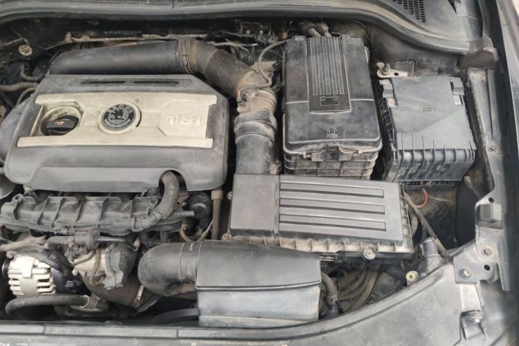Used Skoda Superb 2012 1.8TSI Manual Elegant Edition Engine Bay Left