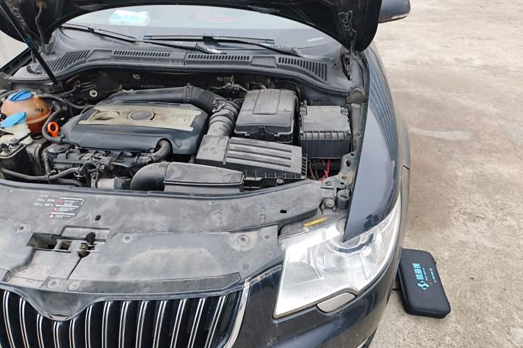 Used Skoda Superb 2012 1.8TSI Automatic Prestige Edition Engine Bay Left