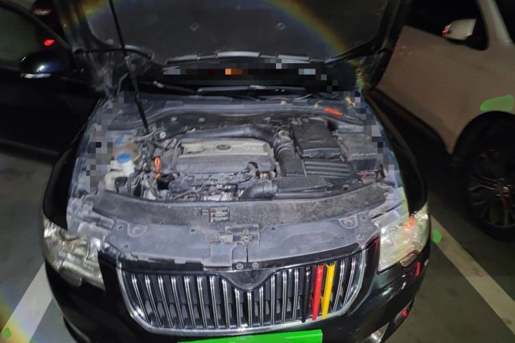 Used Skoda Superb 2012 1.8TSI Automatic Elegant Edition Engine Bay