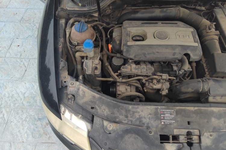 Used Skoda Superb 2012 1.8TSI Manual Elegant Edition Engine Bay Right