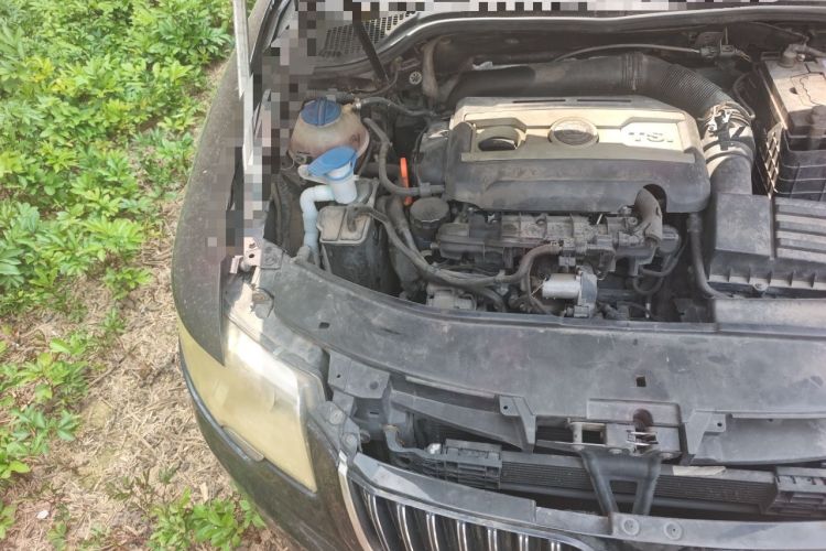Used Skoda Superb 2012 2.0 TSI Automatic Elegant Edition Engine Bay Right