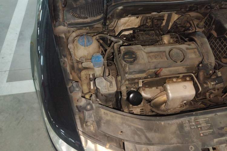 Used Skoda Superb 2012 1.4TSI DSG Elegant Edition Engine Bay Right