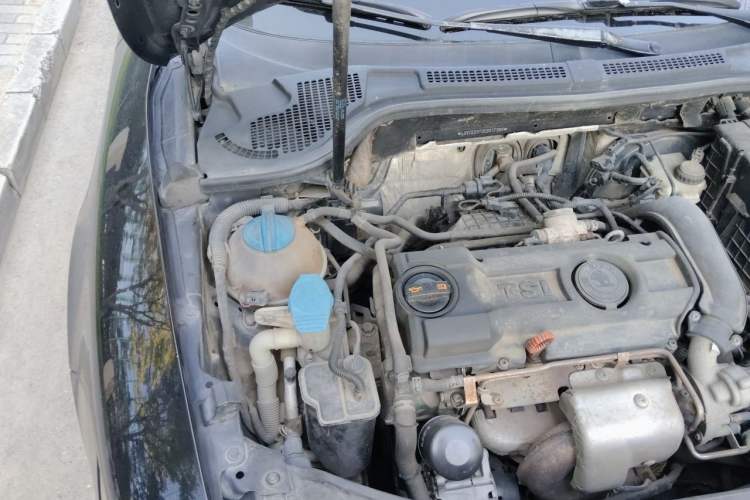 Used Skoda Superb 2012 1.4TSI DSG Elegant Edition Engine Bay Right