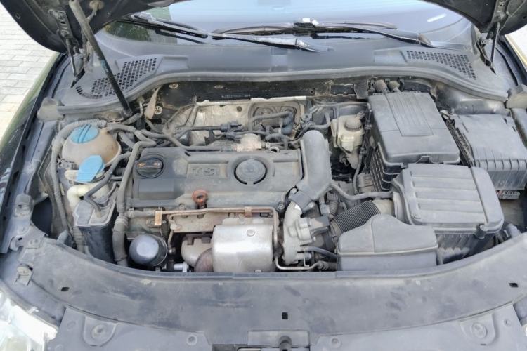 Used Skoda Superb 2012 1.4TSI DSG Elegant Edition Engine Bay
