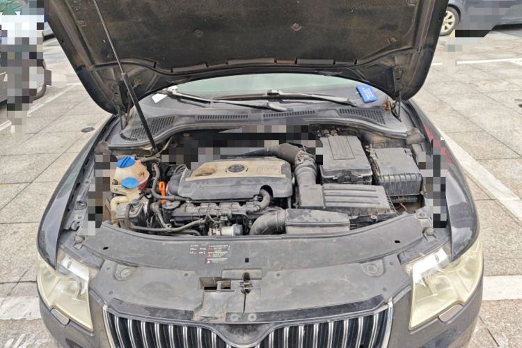 Used Skoda Superb 2012 1.8TSI Automatic Elegant Edition Engine Bay