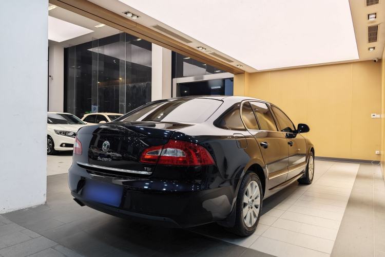 Used Skoda Superb 2012 1.8TSI Automatic Elegant Edition Exterior 11