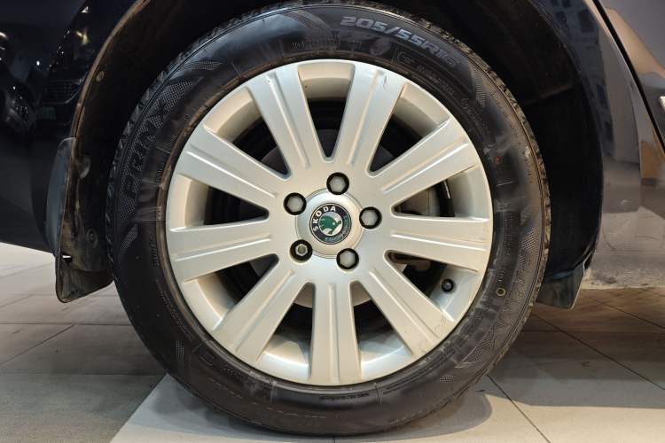 Used Skoda Superb 2012 1.8TSI Automatic Elegant Edition Exterior 12