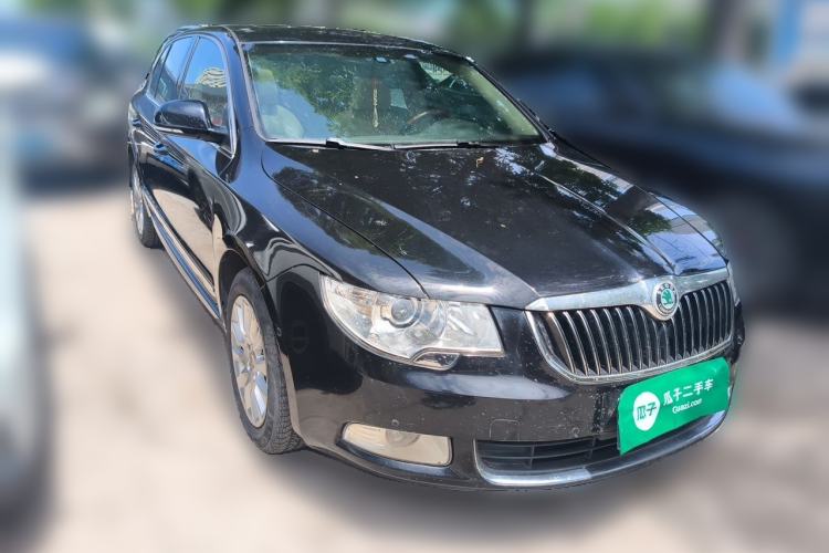 Used Skoda Superb 2012 2.0 TSI Automatic Luxury Edition Front Right 45 Deg