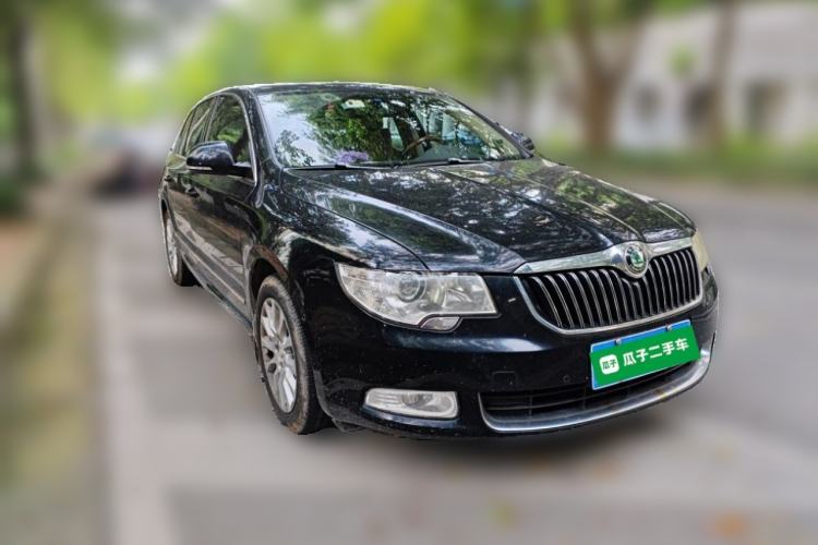 Used Skoda Superb 2012 2.0 TSI Automatic Luxury Edition Front Right 45 Deg