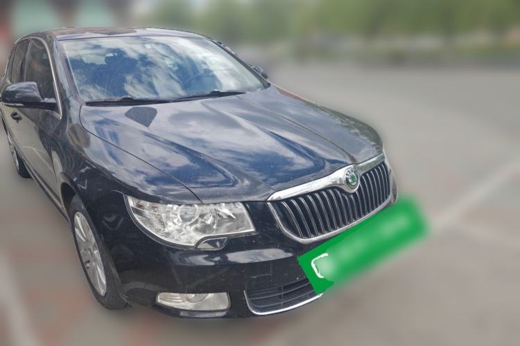 Used Skoda Superb 2012 1.4TSI DSG Elegant Edition Front Right 45 Deg