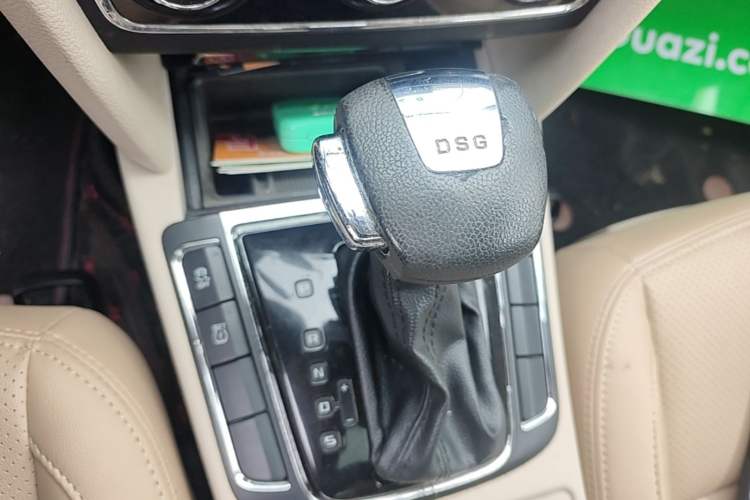 Used Skoda Superb 2012 1.4TSI DSG Zhiya Edition Gear Lever