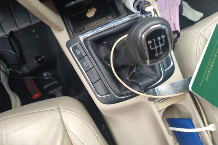 Used Skoda Superb 2012 1.8TSI Manual Elegant Edition Gear Lever