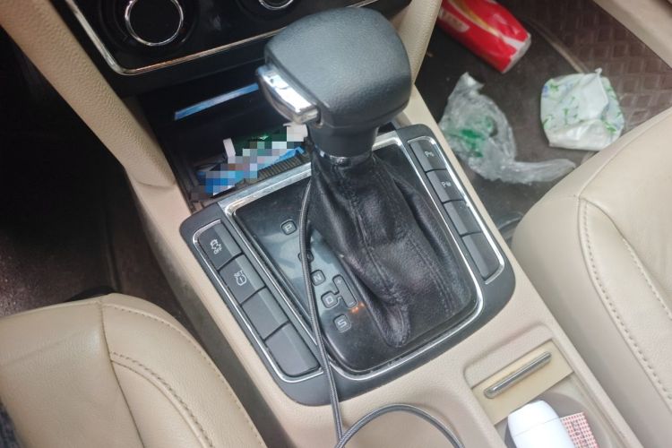 Used Skoda Superb 2012 2.0 TSI Automatic Elegant Edition Gear Lever
