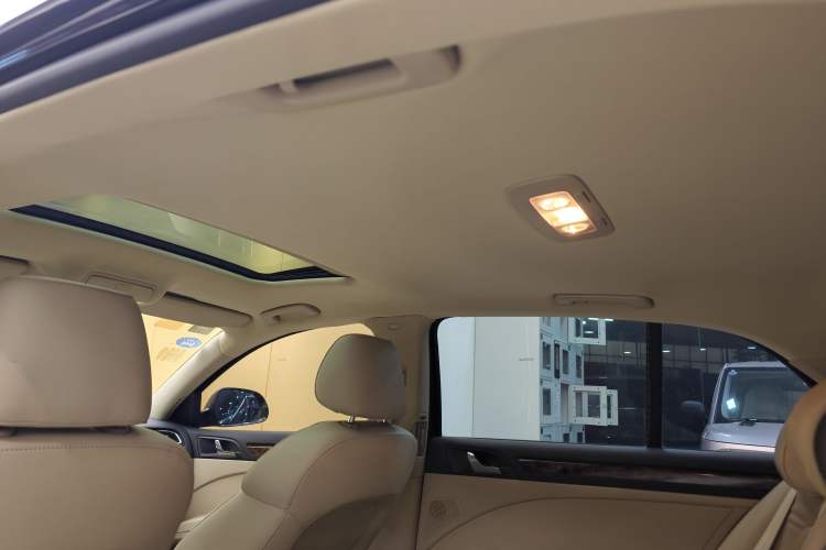 Used Skoda Superb 2012 1.8TSI Automatic Elegant Edition Headliner