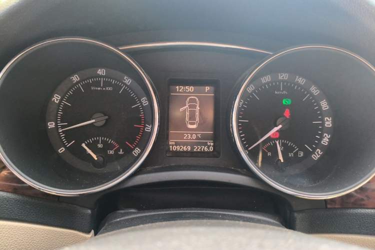 Used Skoda Superb 2012 2.0 TSI Automatic Luxury Edition Instrument Cluster