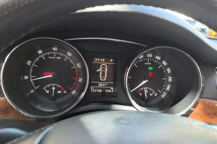 Used Skoda Superb 2012 1.8TSI Automatic Prestige Edition Instrument Cluster