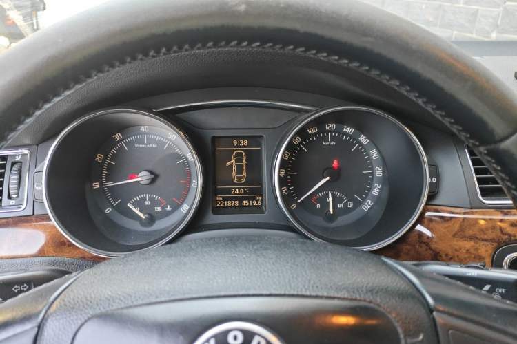 Used Skoda Superb 2012 1.8TSI Manual Elegant Edition Instrument Cluster